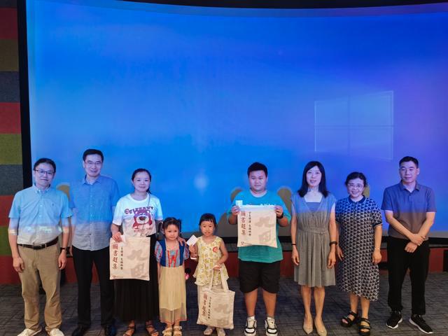 悦在遂图——遂宁市图书馆享受“传统文化与数字科技”的激情碰撞(图2)