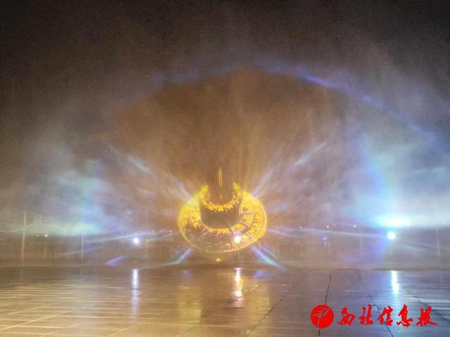 米乐M6：秦时明月梦回咸阳数字科技融合光影艺术燃爆咸阳“夜经济”(图2)