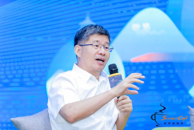 米乐M6网页版：数字技术赋能新能源行业“科学咖啡馆”内共话新质生产力下的能源变革之路(图7)