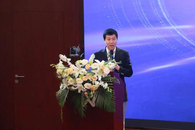 “双雄”联手点燃SI巨擘的数智革命！(图1)