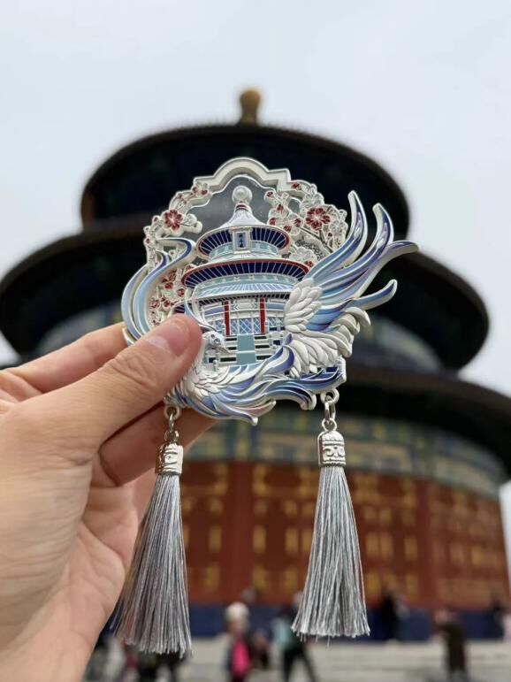 米乐M6平台：新华网文化观察丨2024年那些火出圈的文创(图6)