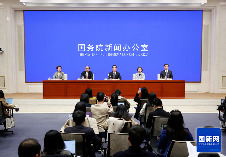 工信部：推进原创性数字技术攻关打造一批具有国际竞争力的数字产业集群