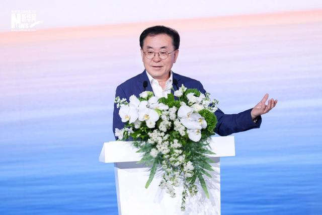 “科技重塑向新而行”2025新华网科技创新与产业融合论坛在上海举行(图3)