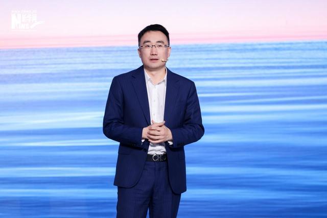 “科技重塑向新而行”2025新华网科技创新与产业融合论坛在上海举行(图5)