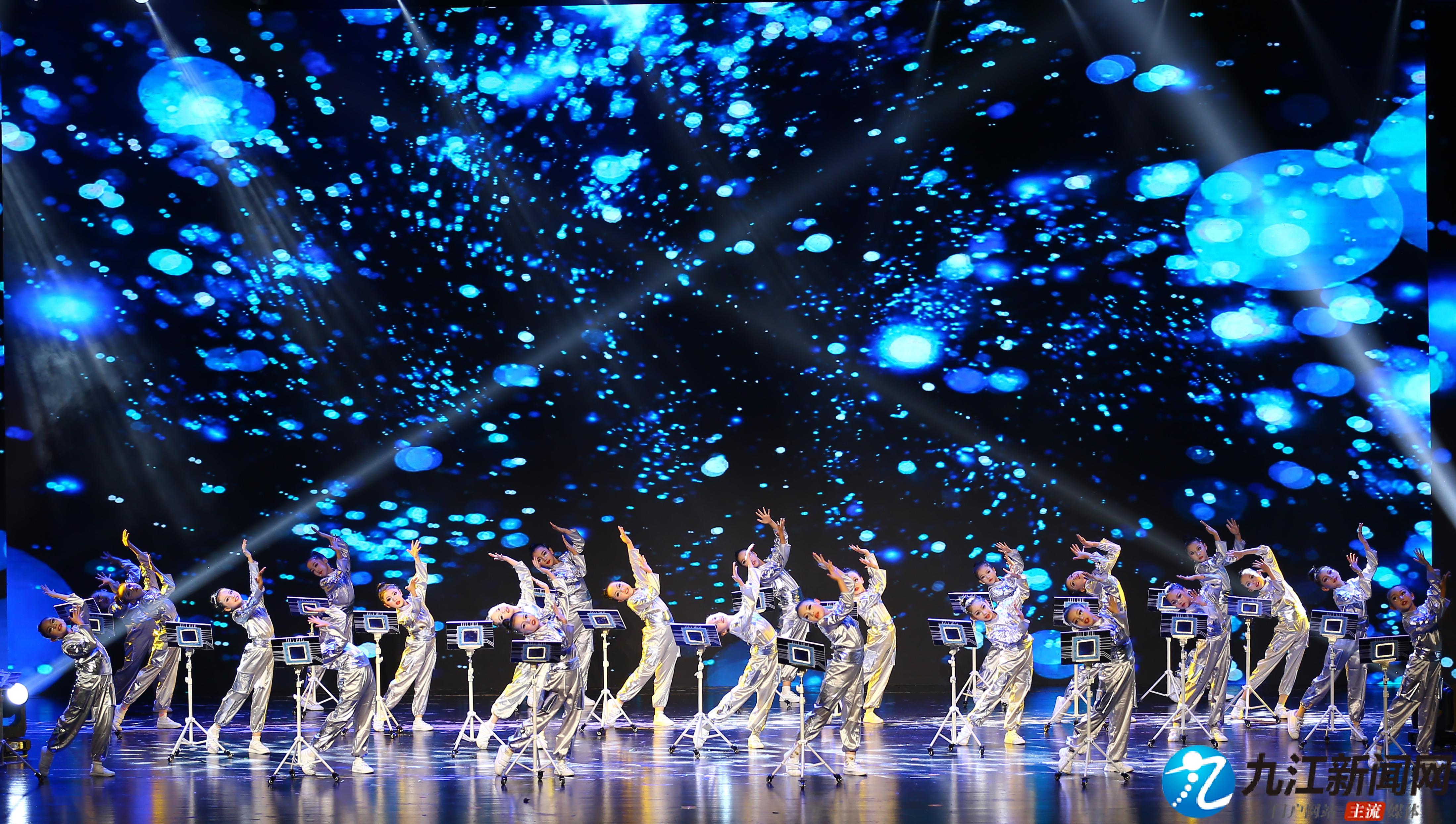 科技与人文共舞九江上演全国首创“全要素AI科学之夜”(图4)