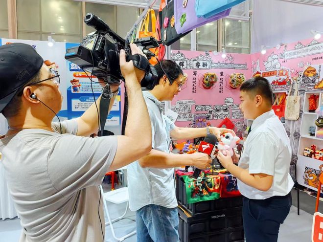 科技赋能文旅教育2025南国书香节数字科技文旅教育品牌馆圆满落幕(图8)