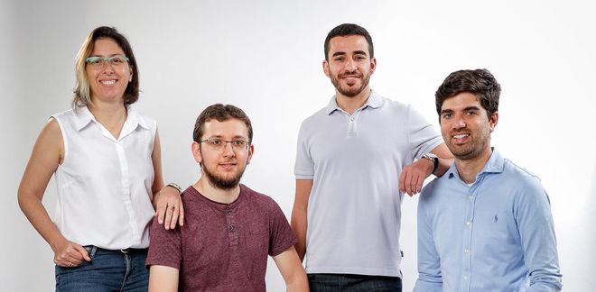 米乐M6网页版：世界首富易主！他不造车不搞机器人却要用AI治愈癌症万亿美元巨头誓言颠覆医疗保健！(图3)