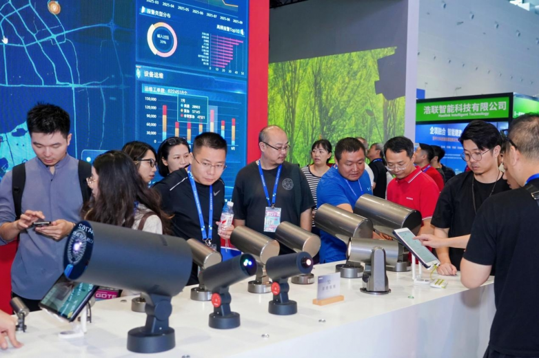 米乐M6网页版：罗莱迪思携数字光科技新品亮相数贸会与杭州六小龙等同台彰显硬实力(图4)