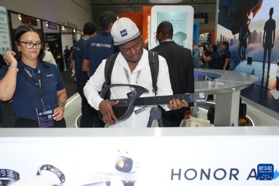 米乐M6网页版：非洲科技节参展中企期待助力非洲数字化转型(图2)