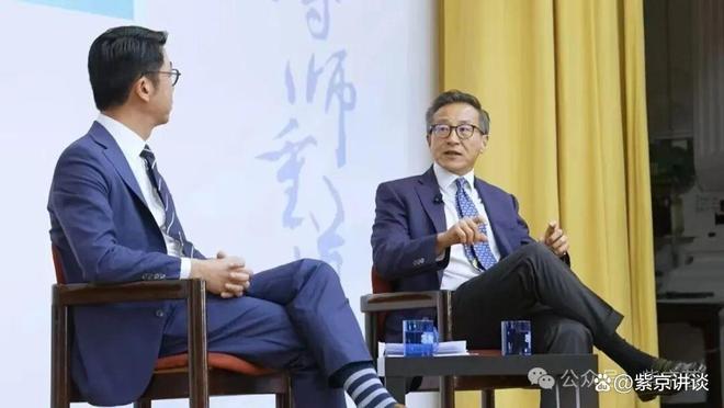 蔡崇信港大演讲：中国AI有四张底牌美国人定义的AI规则是错的