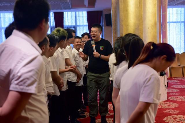 HR问我为什么离职时我笑了：你给的工资还没我下属高(图6)