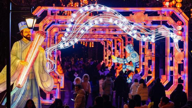 米乐M6平台：逍遥津万灯齐明！2026庐州新春灯会璀璨启幕！(图5)