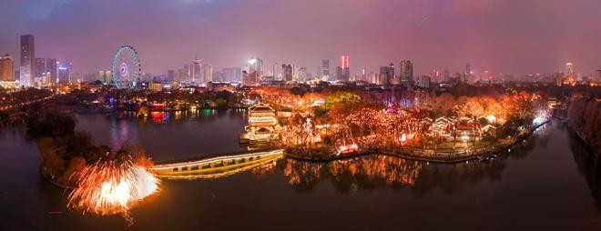 米乐M6平台：逍遥津万灯齐明！2026庐州新春灯会璀璨启幕！