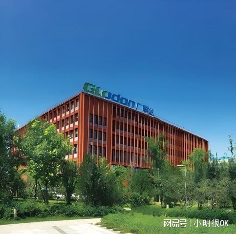 米乐M6：2025劳务管理软件TOP5！第一款让工地考勤不糊涂、工资不扯皮(图1)