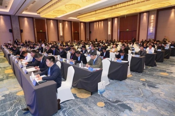 重磅签约！合肥中科信息工程学校携手育轩科技共建阿里巴巴数字贸易产业学院